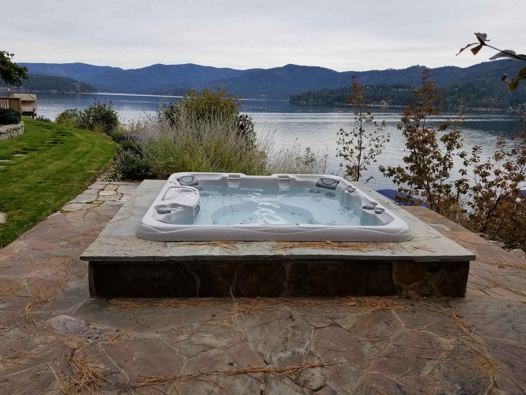 El Dorado 5-Person Hot Tub | Deep Comfort | Full-Body Hydrotherapy | Adjustable Jets | Value, Great & Extreme | 110V or 220V