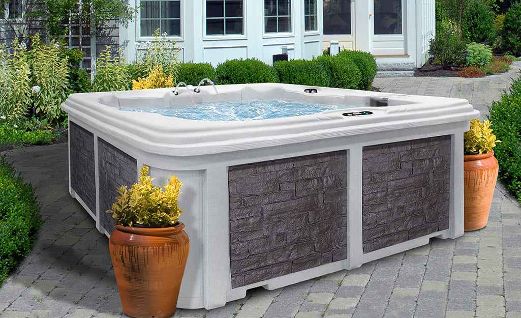 Arcadia 7-Person Luxury Hot Tub | 8' Design | Dual Captain's Chairs | Open Footwell | Great & Extreme Series | 220V