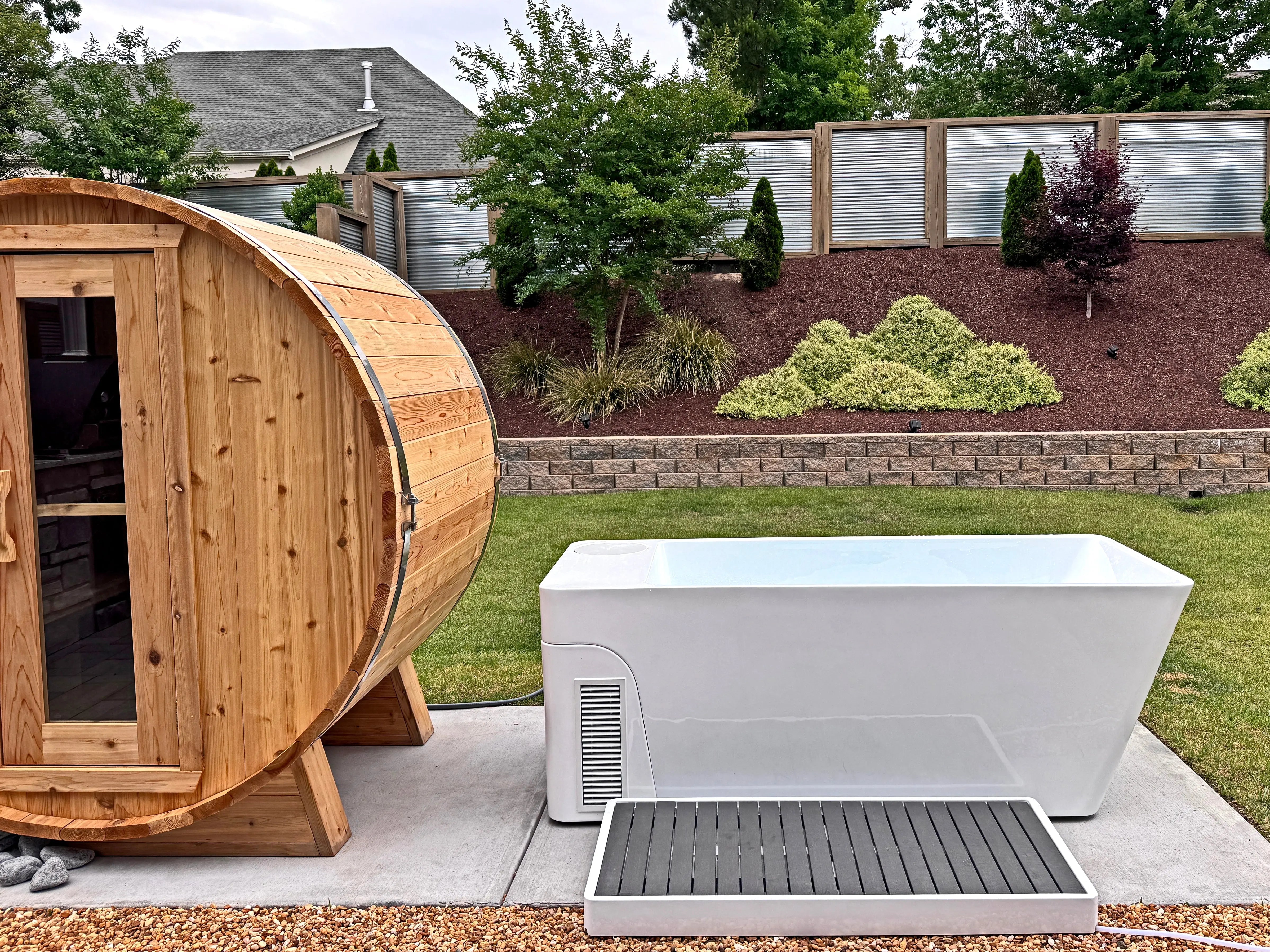 Modern Acrylic All-in Ice Bath