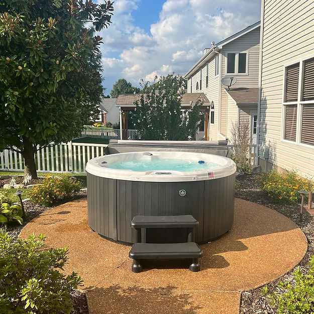 Northstar Round Hot Tub | 7' Round | 5-Person | 81" Diameter | 300 Gal | Value & Great Series | 110V or 220V