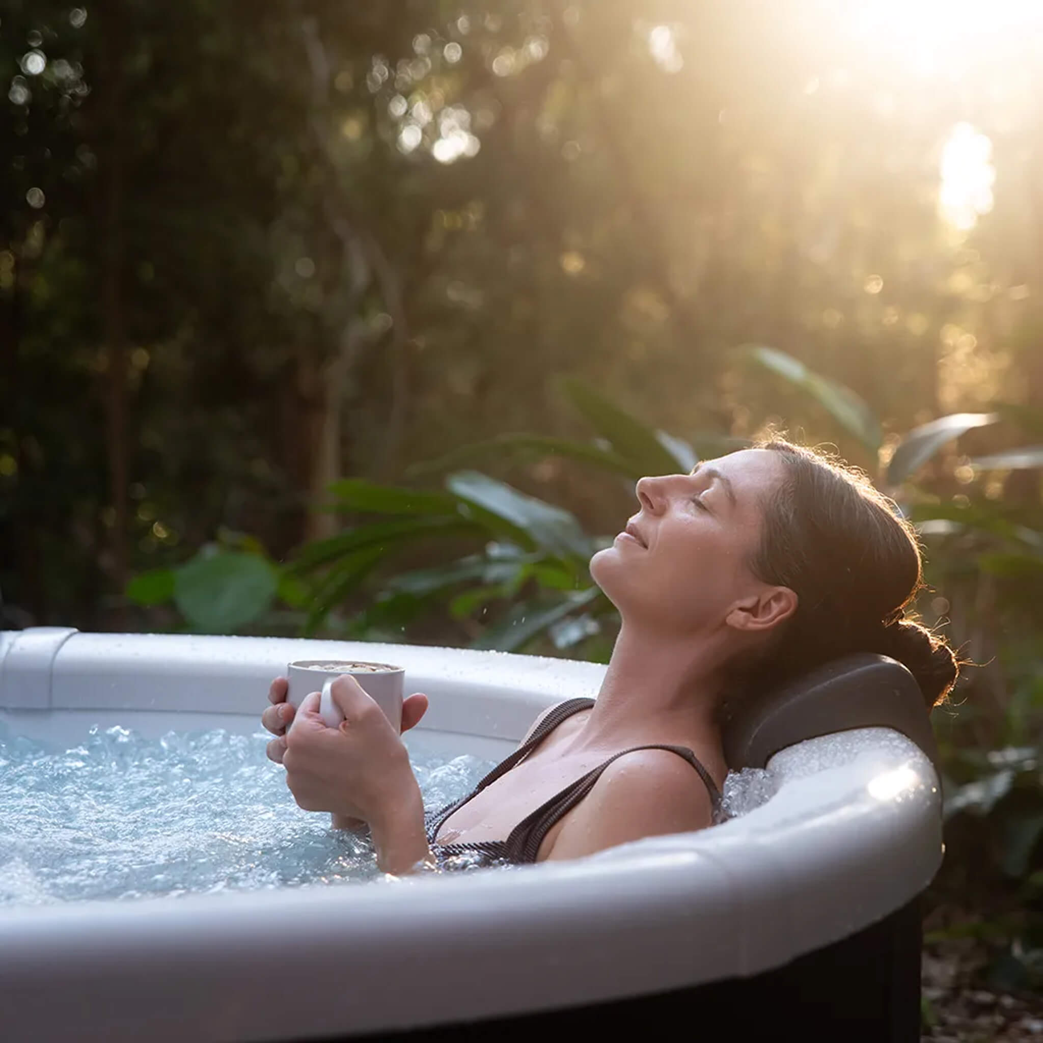 MSpa Denver Frame Series 6-Person Inflatable Round Hot Tub with Hydro Massage (F-DO066W)