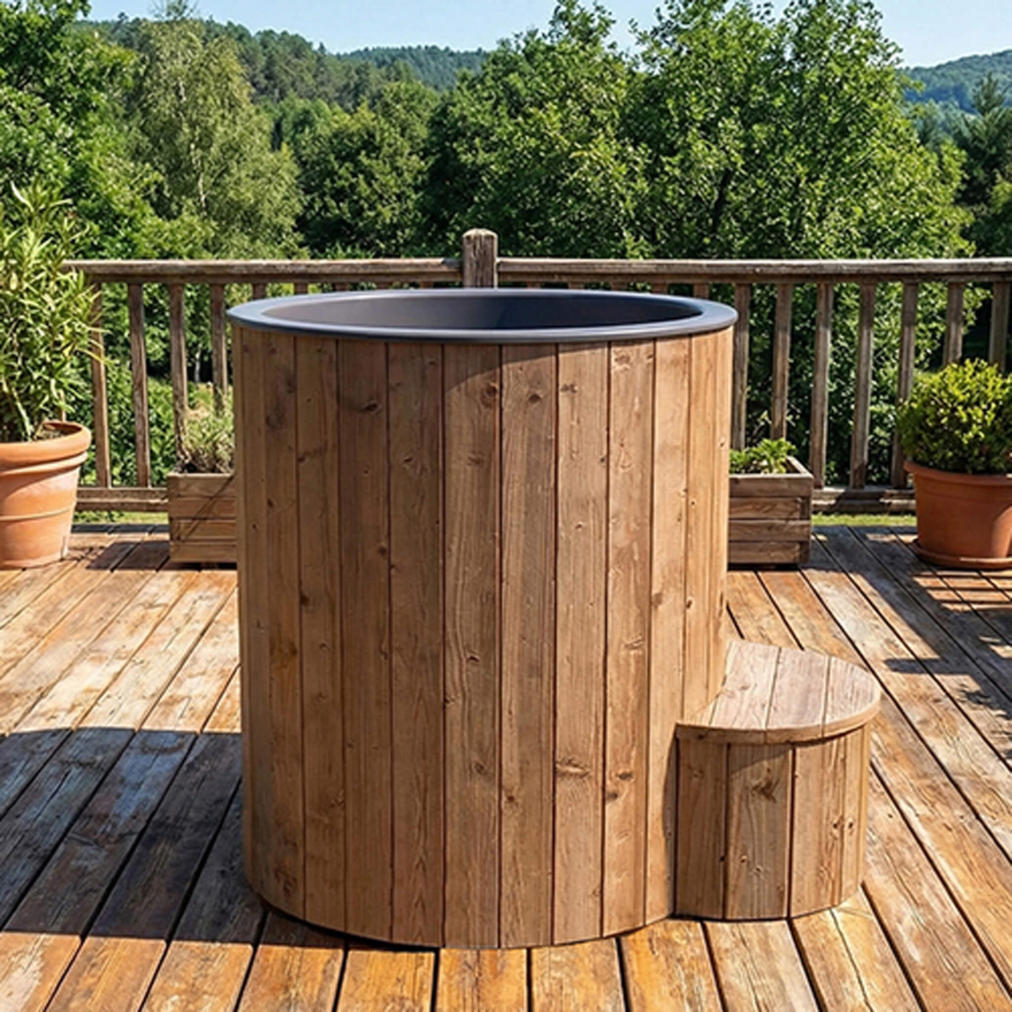SaunaLife Model S1N/B 1-Person Outdoor Immersion Tub