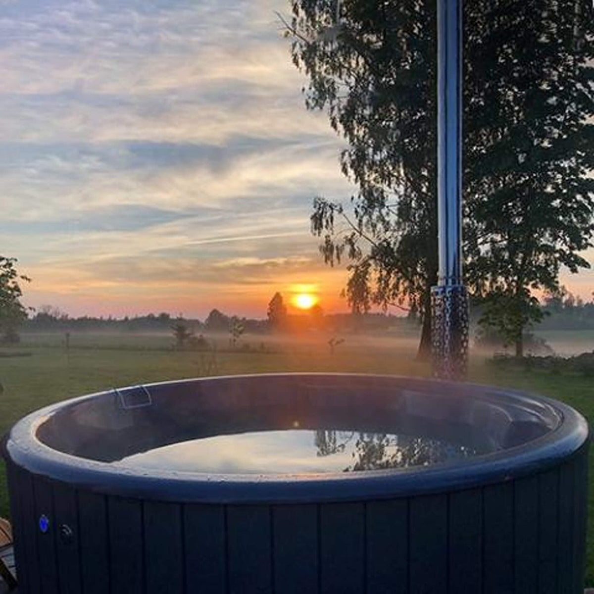 SaunaLife Model S4N Premium 6-Person Wood-Burning Hot Tub